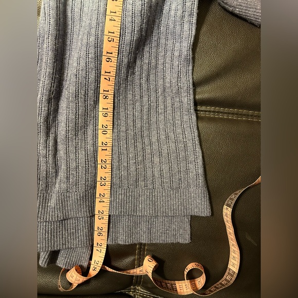 Tommy Bahama ombré Merino Wool, Alpaca Blend - Picture 7 of 7